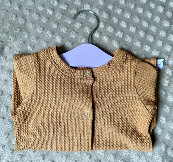 Combinaison camel 100% coton fait main – Image 2